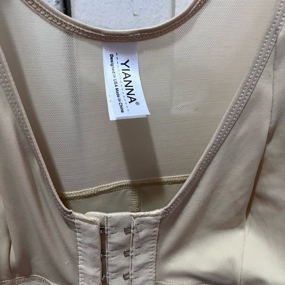 Yianna Women's Cream Shapewear